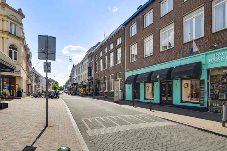 WinkelruimteaanNeerstraat 54 A<br/> inRoermond WinkelruimteaanNeerstraat 54 A<br/> inRoermond