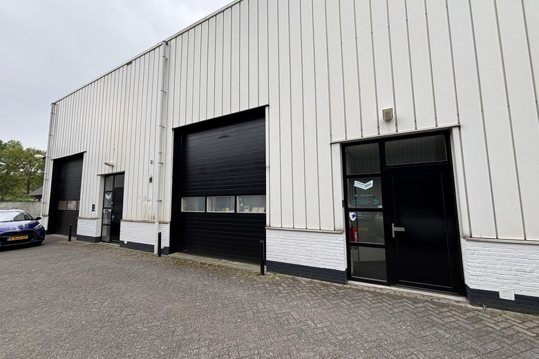 Bekijk foto 1 van Oostwijk 1 E Bekijk foto 1 van Oostwijk 1 E