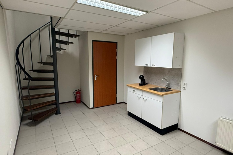 BedrijfsruimteaanAventurijn 228<br/> inDordrecht