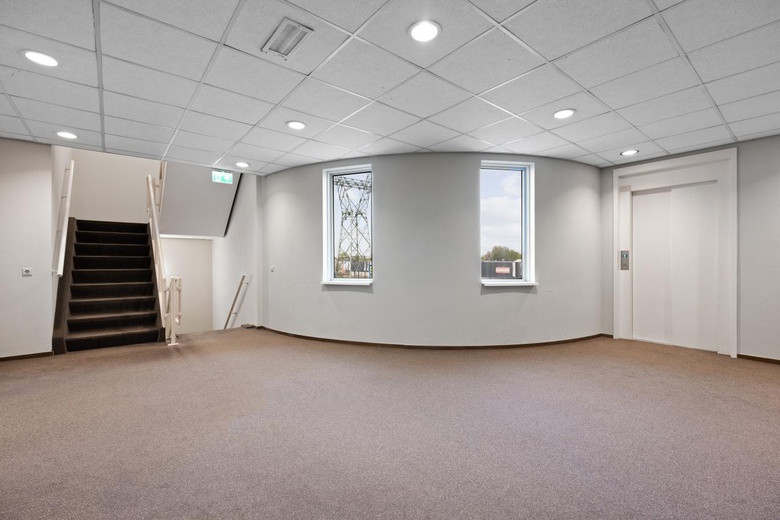 KantoorruimteaanKamerlingh Onnesweg 10<br/> inBarendrecht