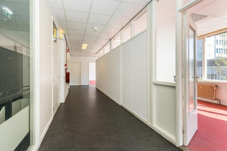 KantoorruimteaanPiekstraat 15 35<br/> inRotterdam KantoorruimteaanPiekstraat 15 35<br/> inRotterdam
