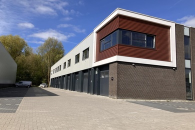 Bekijk foto 2 van Neonweg 96
