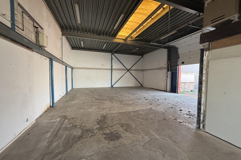 BedrijfsruimteaanSatijnbloem 18<br/> inRotterdam