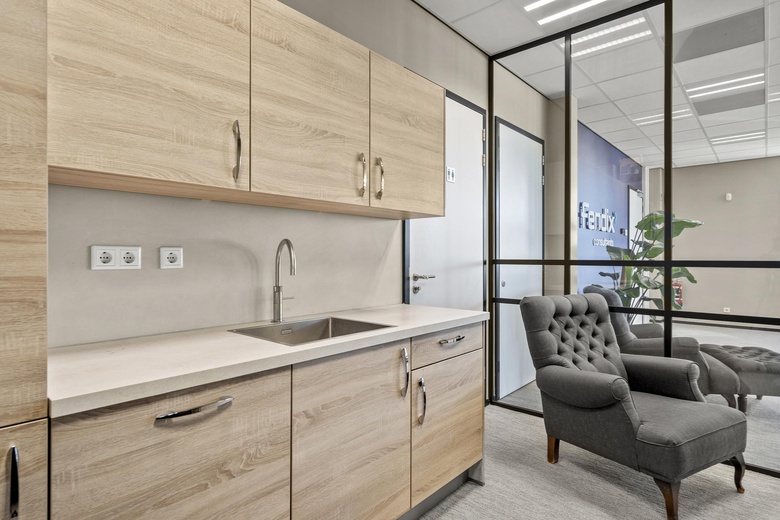 KantoorruimteaanIndustrieweg Oost 7 d<br/> inElst