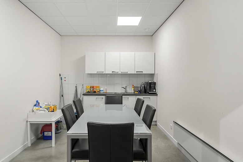 BedrijfsruimteaanIndustrieweg Oost 7<br/> inElst BedrijfsruimteaanIndustrieweg Oost 7<br/> inElst