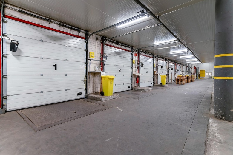 BedrijfsruimteaanJules Verneweg 76<br/> inTilburg