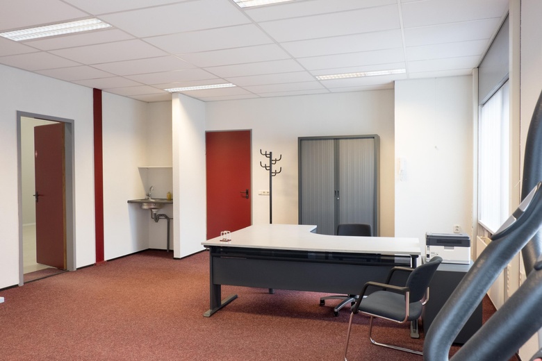BedrijfsruimteaanVlierberg 24 6<br/> inEemnes