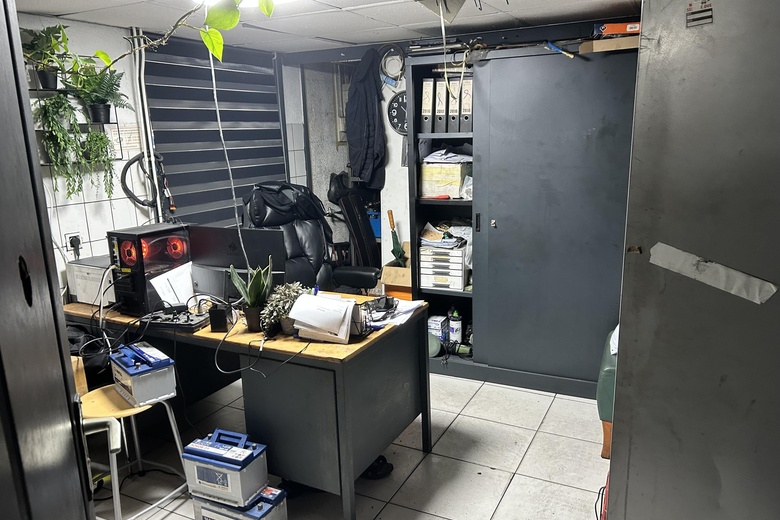 BedrijfsruimteaanDekkershoek 23<br/> inDen Haag BedrijfsruimteaanDekkershoek 23<br/> inDen Haag