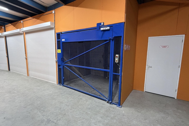 BedrijfsruimteaanH. Kamerlingh Onnesweg 19 A<br/> inAlphen aan den Rijn