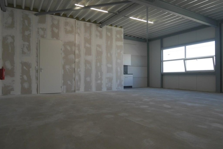 BedrijfsruimteaanEenspan 32 D<br/> inZeewolde BedrijfsruimteaanEenspan 32 D<br/> inZeewolde