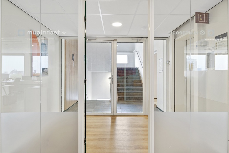 KantoorruimteaanJansbuitensingel 30<br/> inArnhem KantoorruimteaanJansbuitensingel 30<br/> inArnhem