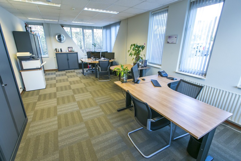 KantoorruimteaanProvincialeweg 2 c<br/> inWesterhoven KantoorruimteaanProvincialeweg 2 c<br/> inWesterhoven
