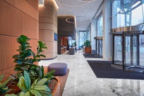 Bekijk foto 3 van Blaak 555