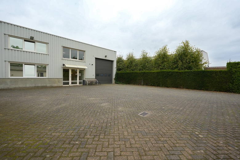 BedrijfsruimteaanDommelstraat 16<br/> inOss BedrijfsruimteaanDommelstraat 16<br/> inOss