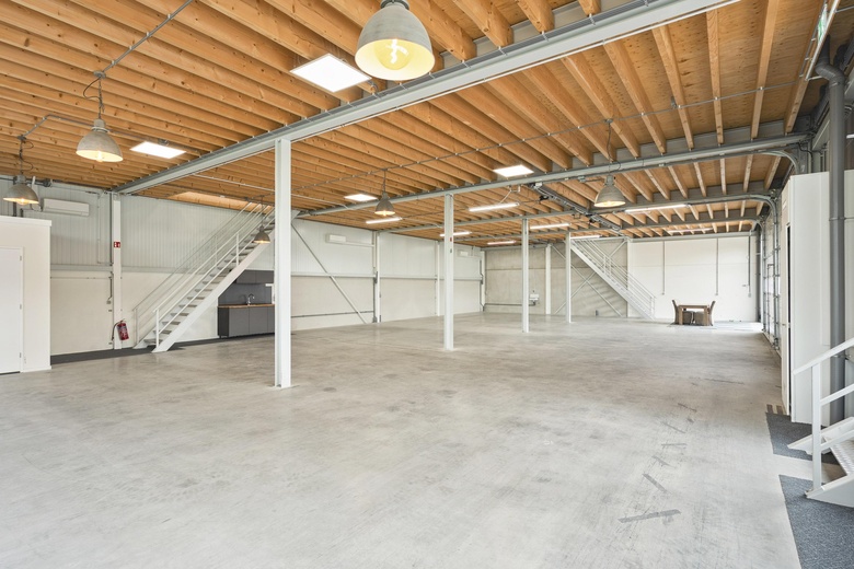 BedrijfsruimteaanBergerweg 140<br/> inSittard BedrijfsruimteaanBergerweg 140<br/> inSittard