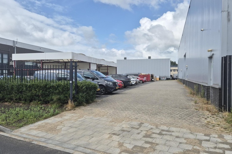 BedrijfsruimteaanMeerwijkweg 58<br/> inDen Bosch BedrijfsruimteaanMeerwijkweg 58<br/> inDen Bosch