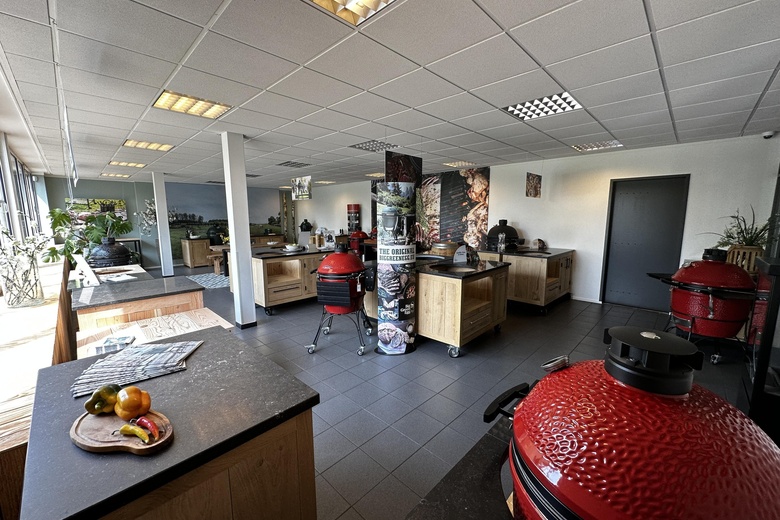 BedrijfsruimteaanLoswal 5 a<br/> inDussen