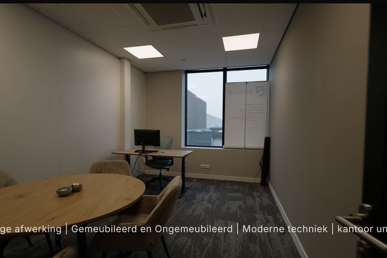 Bekijk foto 16 in  aan de  in 