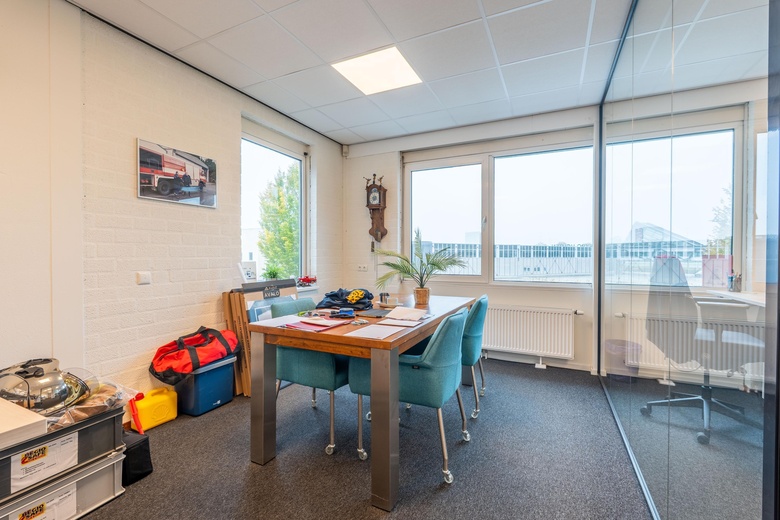 BedrijfsruimteaanWilgenkade 11<br/> inHouten