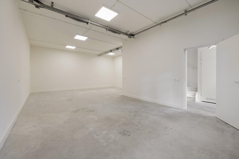 BedrijfsruimteaanNijverheidslaan 10 N<br/> inWeesp