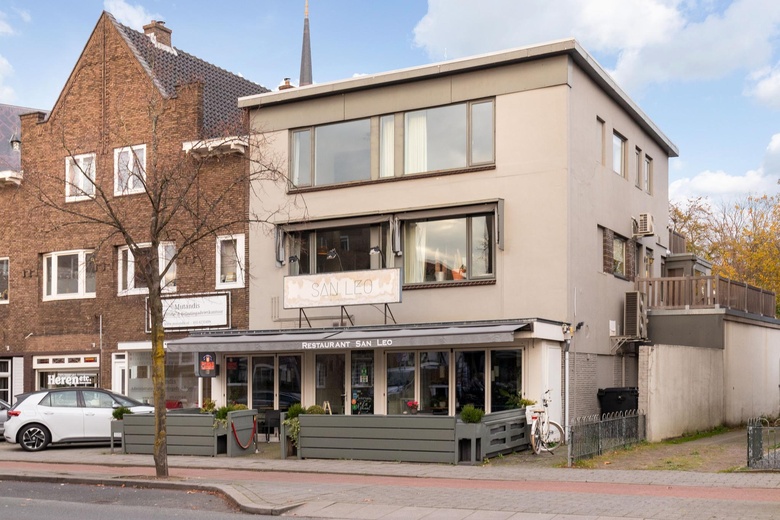 Bekijk foto 1 van Emmastraat 11 A Bekijk foto 1 van Emmastraat 11 A