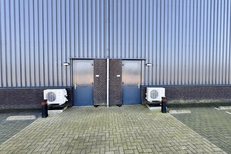 BedrijfsruimteaanSlijkwellsestraat 20 d 5<br/> inWell BedrijfsruimteaanSlijkwellsestraat 20 d 5<br/> inWell