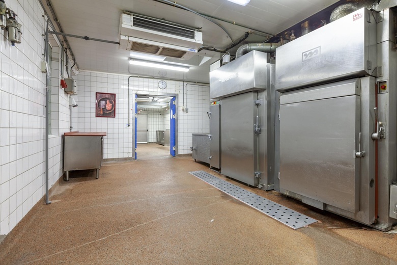 BedrijfsruimteaanW. Poolmanstraat 14<br/> inDriebruggen BedrijfsruimteaanW. Poolmanstraat 14<br/> inDriebruggen