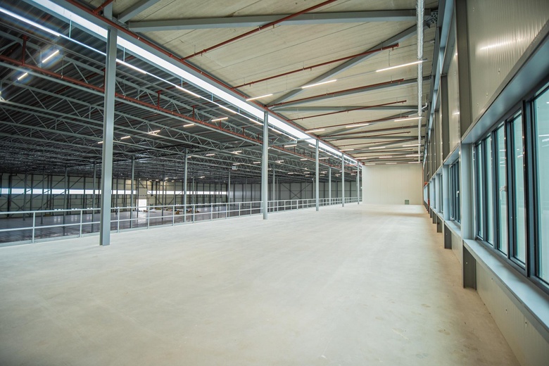 BedrijfsruimteaanAirborne Avenue 77<br/> inHoofddorp BedrijfsruimteaanAirborne Avenue 77<br/> inHoofddorp