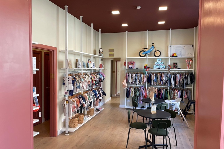 WinkelruimteaanAert van der Goesstraat 29<br/> inDen Haag