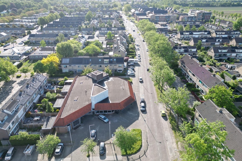 BedrijfsruimteaanRembrandtstraat 100<br/> inOud-Beijerland