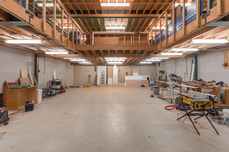 BedrijfsruimteaanWezelkoog 42<br/> inAlkmaar