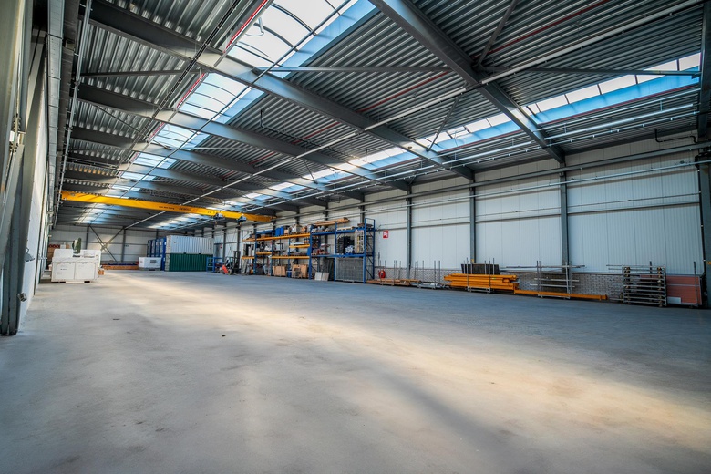 BedrijfsruimteaanBedrijvenweg 10<br/> inDe Kwakel