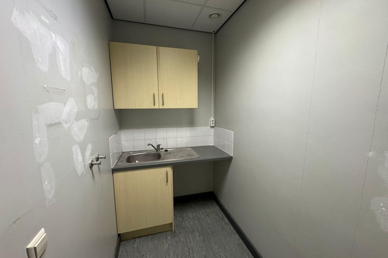 BedrijfsruimteaanKasteleinenkampweg 11 B<br/> inDen Bosch