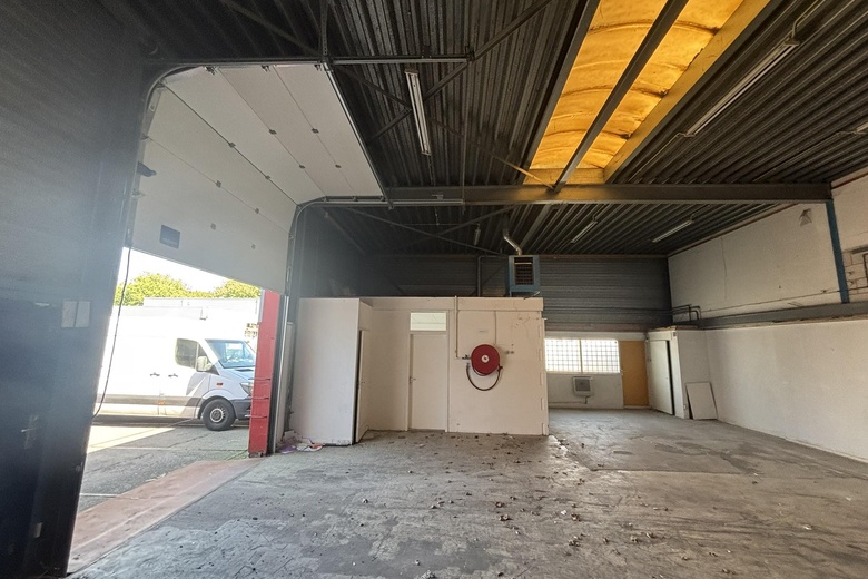 BedrijfsruimteaanSatijnbloem 18<br/> inRotterdam