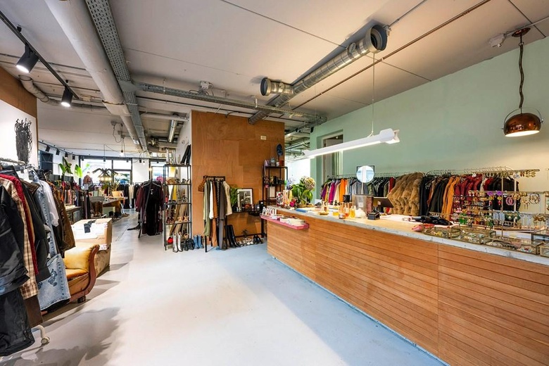 WinkelruimteaanTen Katestraat 67<br/> inAmsterdam WinkelruimteaanTen Katestraat 67<br/> inAmsterdam