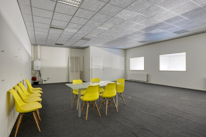 BedrijfsruimteaanTinus van der Sijdestraat 7<br/> inSprang