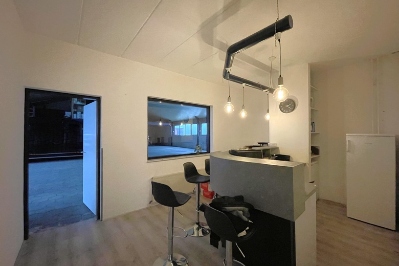 BedrijfsruimteaanVeldzichtweg 10<br/> inErmelo