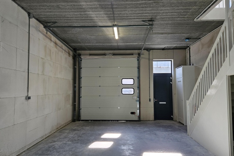 BedrijfsruimteaanIndustrieweg 12 M<br/> inZoeterwoude BedrijfsruimteaanIndustrieweg 12 M<br/> inZoeterwoude
