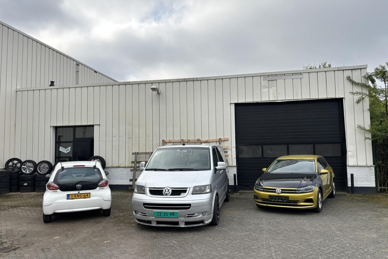 BedrijfsruimteaanOostwijk 1 E<br/> inUden BedrijfsruimteaanOostwijk 1 E<br/> inUden