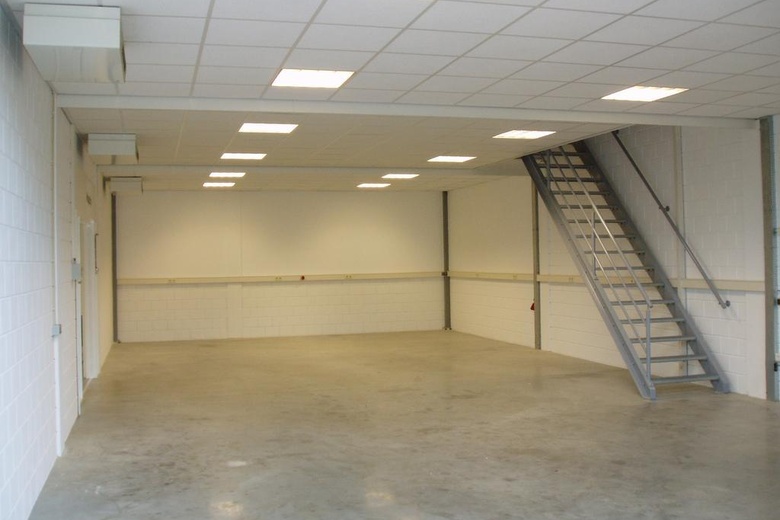 BedrijfsruimteaanDe Grens 18 c<br/> inHeijen