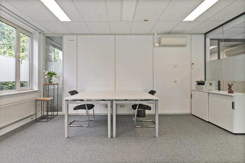 KantoorruimteaanBosscheweg 42<br/> inBerkel-Enschot KantoorruimteaanBosscheweg 42<br/> inBerkel-Enschot