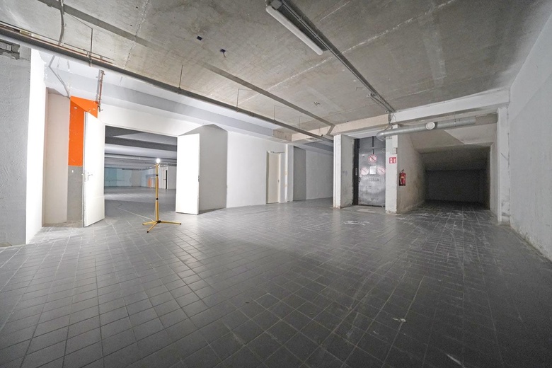 WinkelruimteaanZoetelaarpassage 13<br/> inAlmere WinkelruimteaanZoetelaarpassage 13<br/> inAlmere