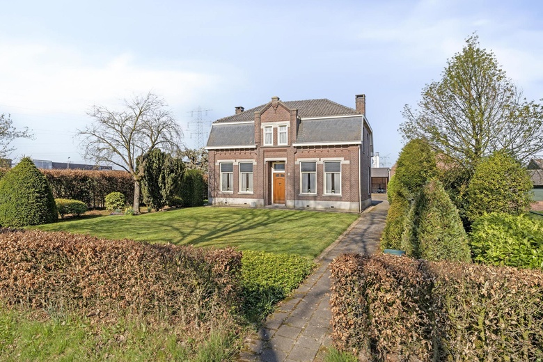 Bekijk foto 1 van Enschotsebaan 8 Bekijk foto 1 van Enschotsebaan 8