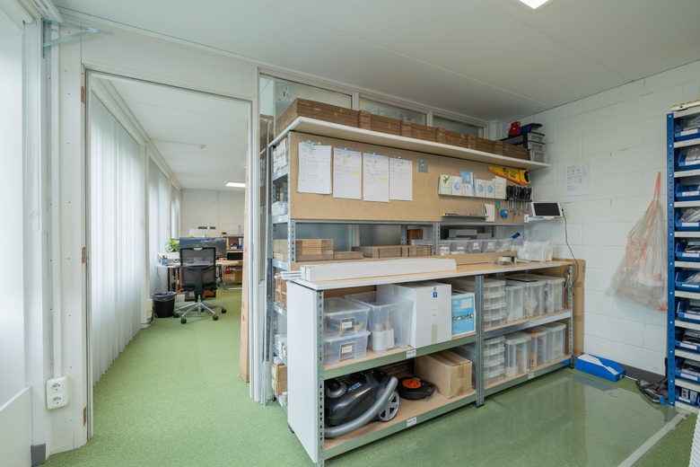 KantoorruimteaanVeenderveld 76<br/> inRoelofarendsveen KantoorruimteaanVeenderveld 76<br/> inRoelofarendsveen