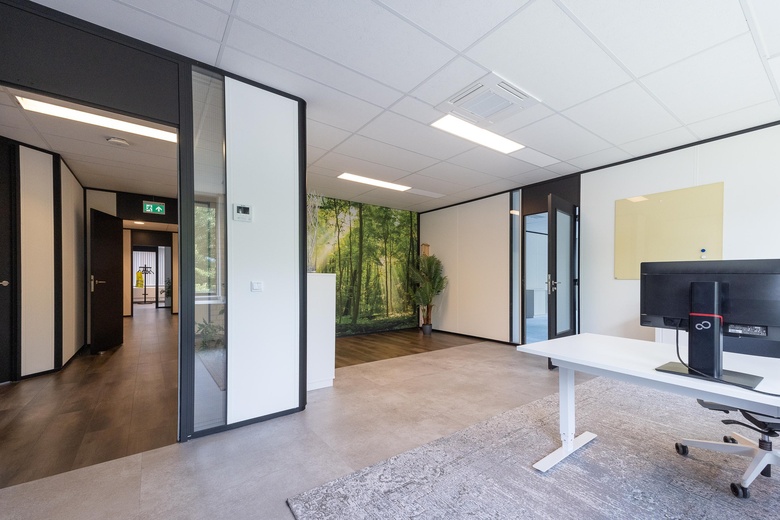 BedrijfsruimteaanVennestraat 11 B<br/> inLisse