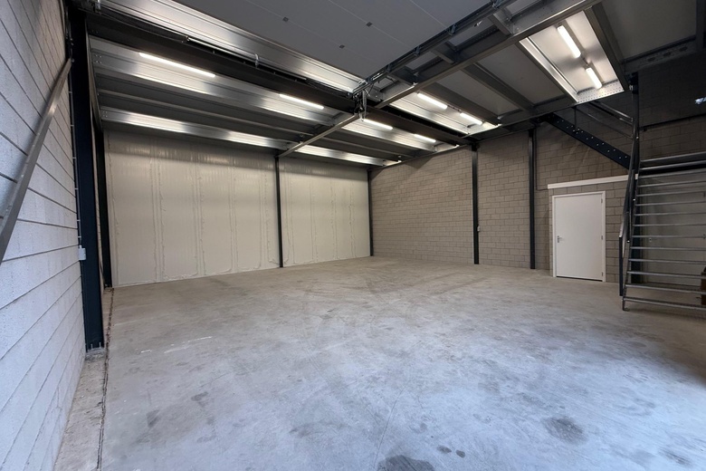 BedrijfsruimteaanMiddelweg 59<br/> inNieuwkuijk