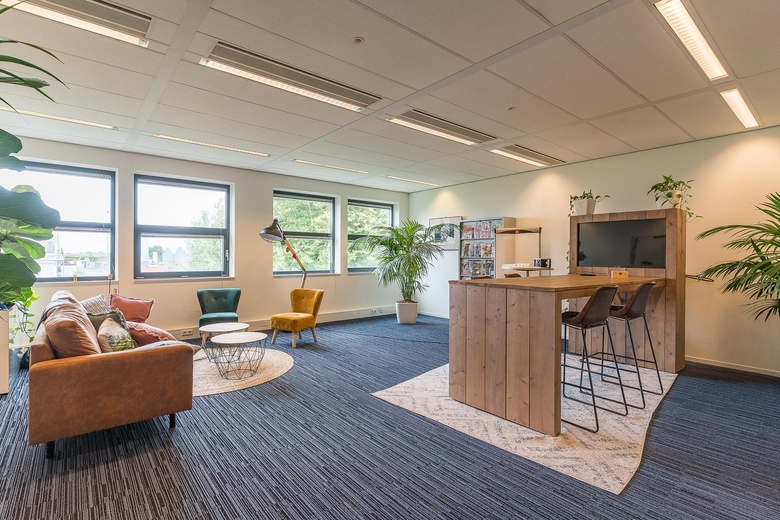 KantoorruimteaanJ.P. Broekhovenstraat 16<br/> inElburg