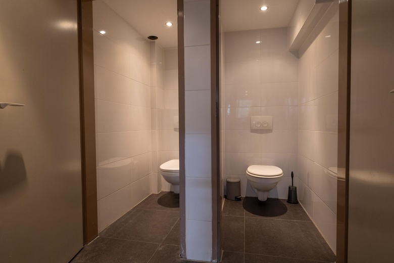 BedrijfsruimteaanFlevolaan 38<br/> inWeesp BedrijfsruimteaanFlevolaan 38<br/> inWeesp