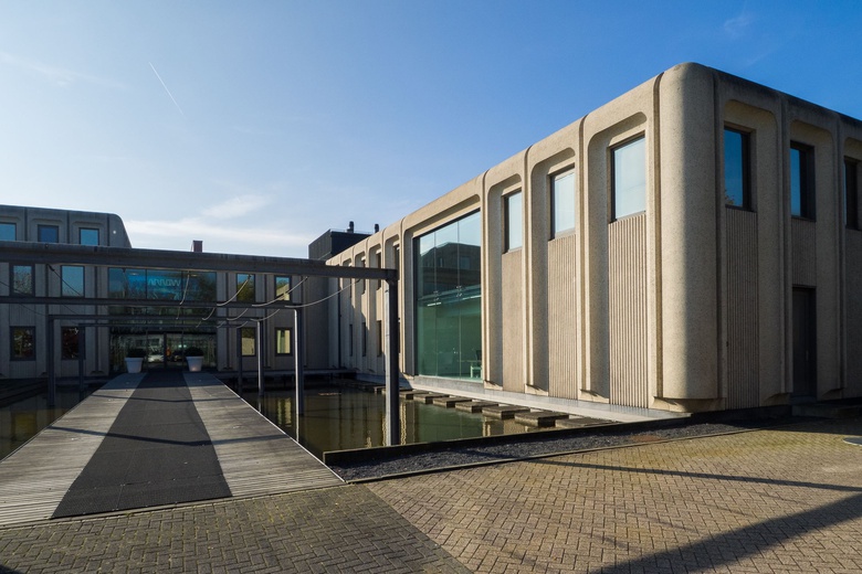 KantoorruimteaanElzenkade 1<br/> inHouten