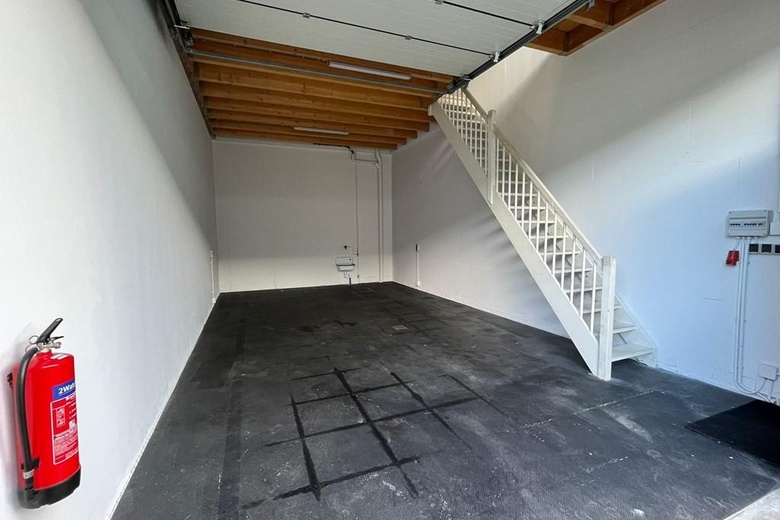 BedrijfsruimteaanSpaubeekstraat 95 32<br/> inTilburg